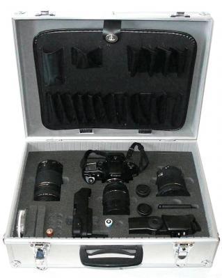 Camera case with accessories-obrazek